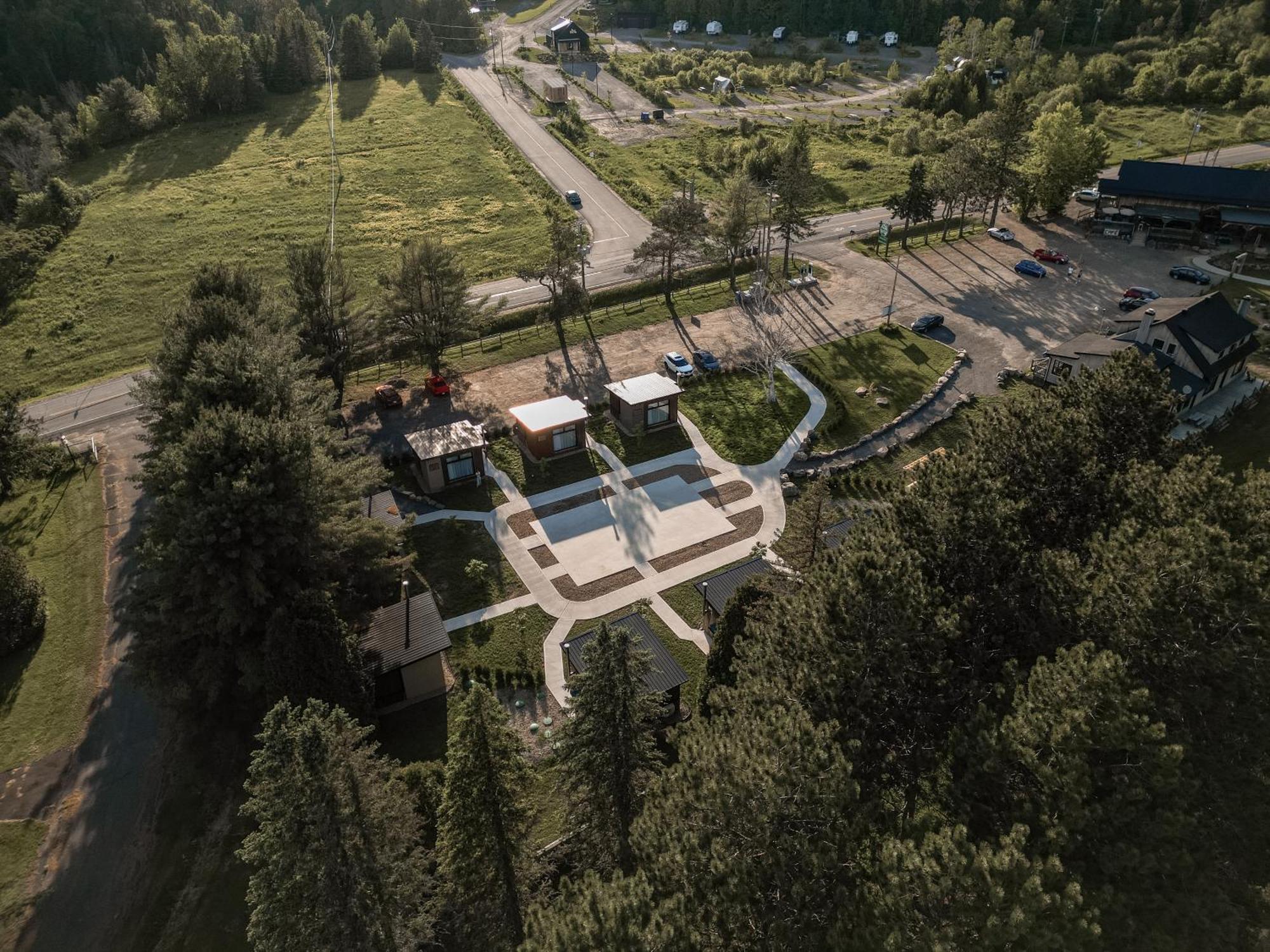 Le 2800 Du Parc Villa Shawinigan Exterior photo